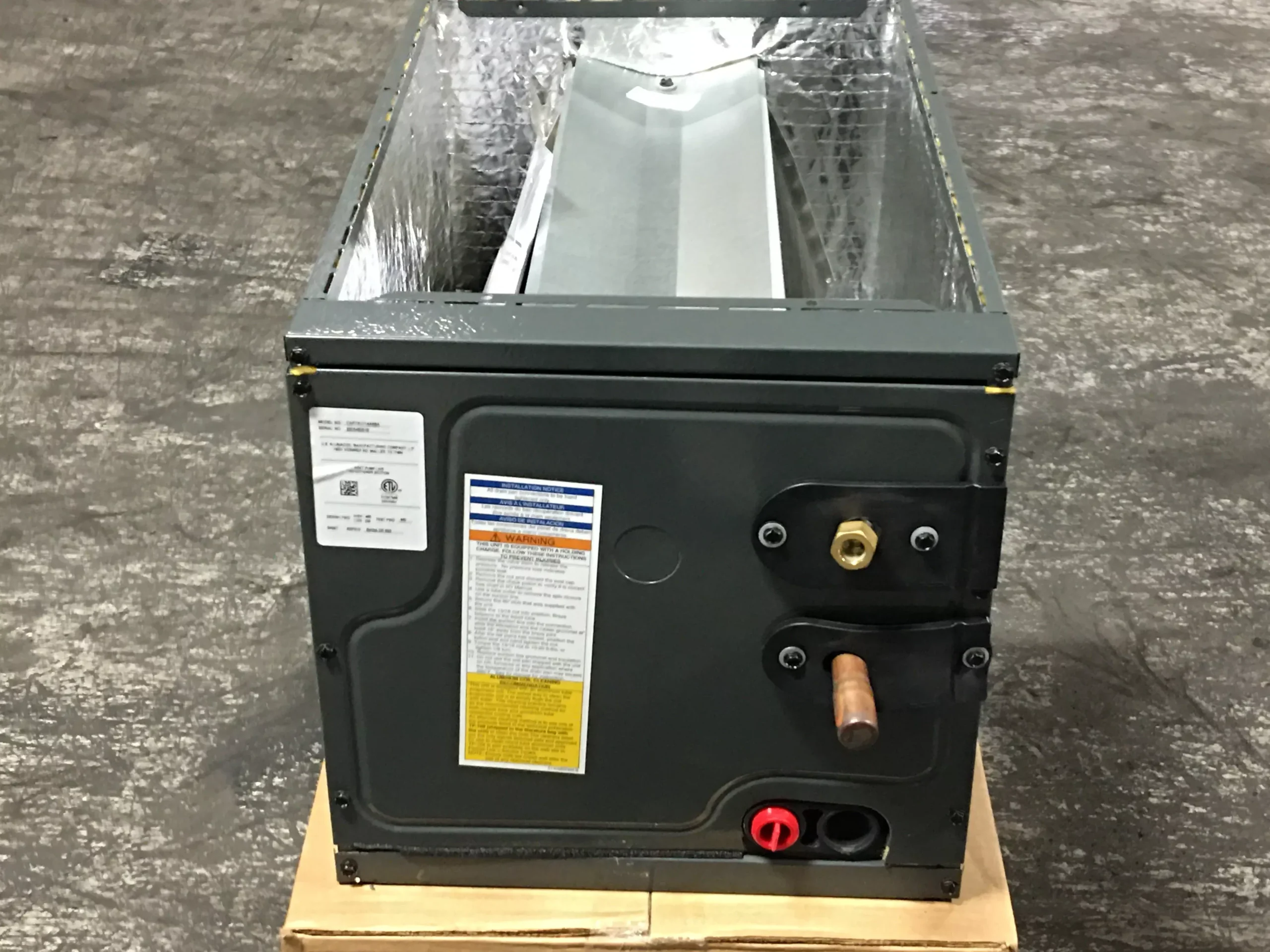 1.5 Ton Split System AC Unit R-410A 14 Seer and 1.5 Ton Cased Up/Downf