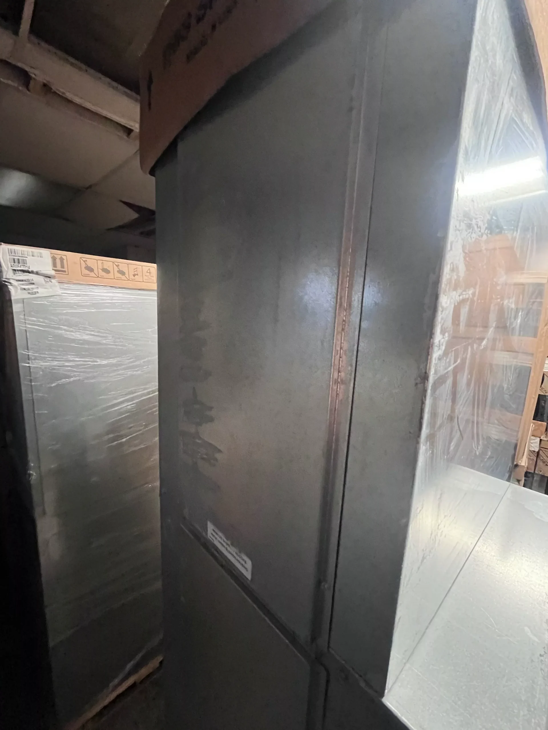 1 Ton Vertical Through-The-Wall Packaged Heat Pump Unit/W 4 KW, 208-23