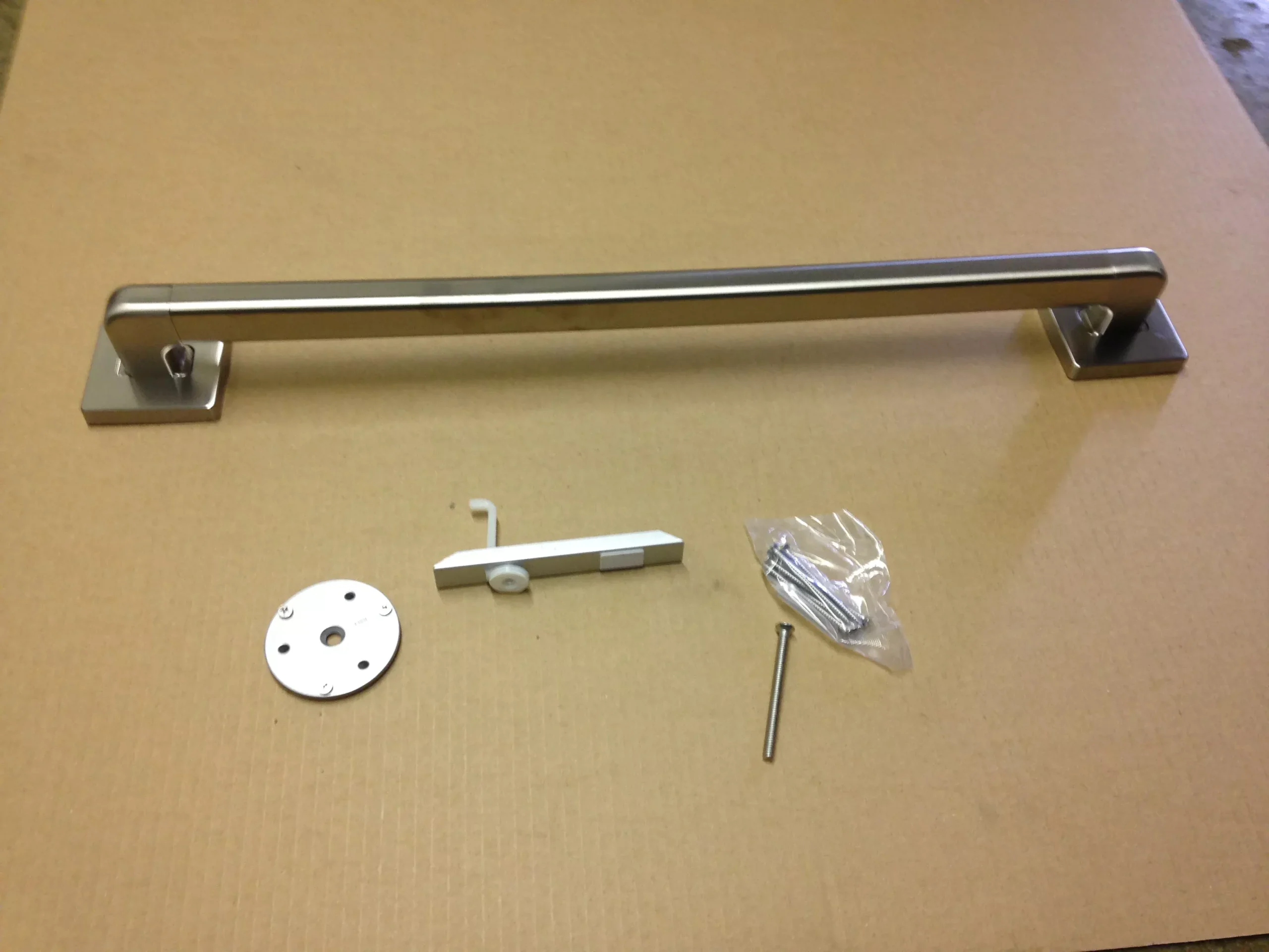 24 Grab Bar