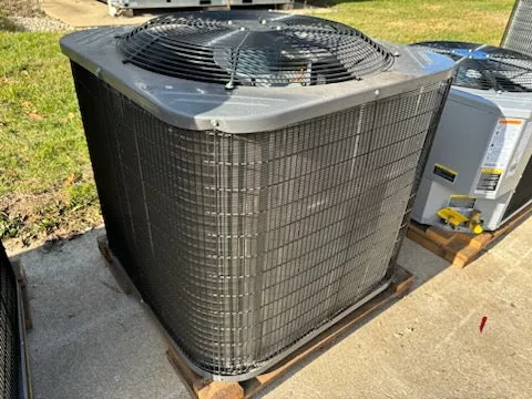 3 Ton Split-System Heat Pump 208-230/60/3 R-22 Dry/Nitrogen Charged