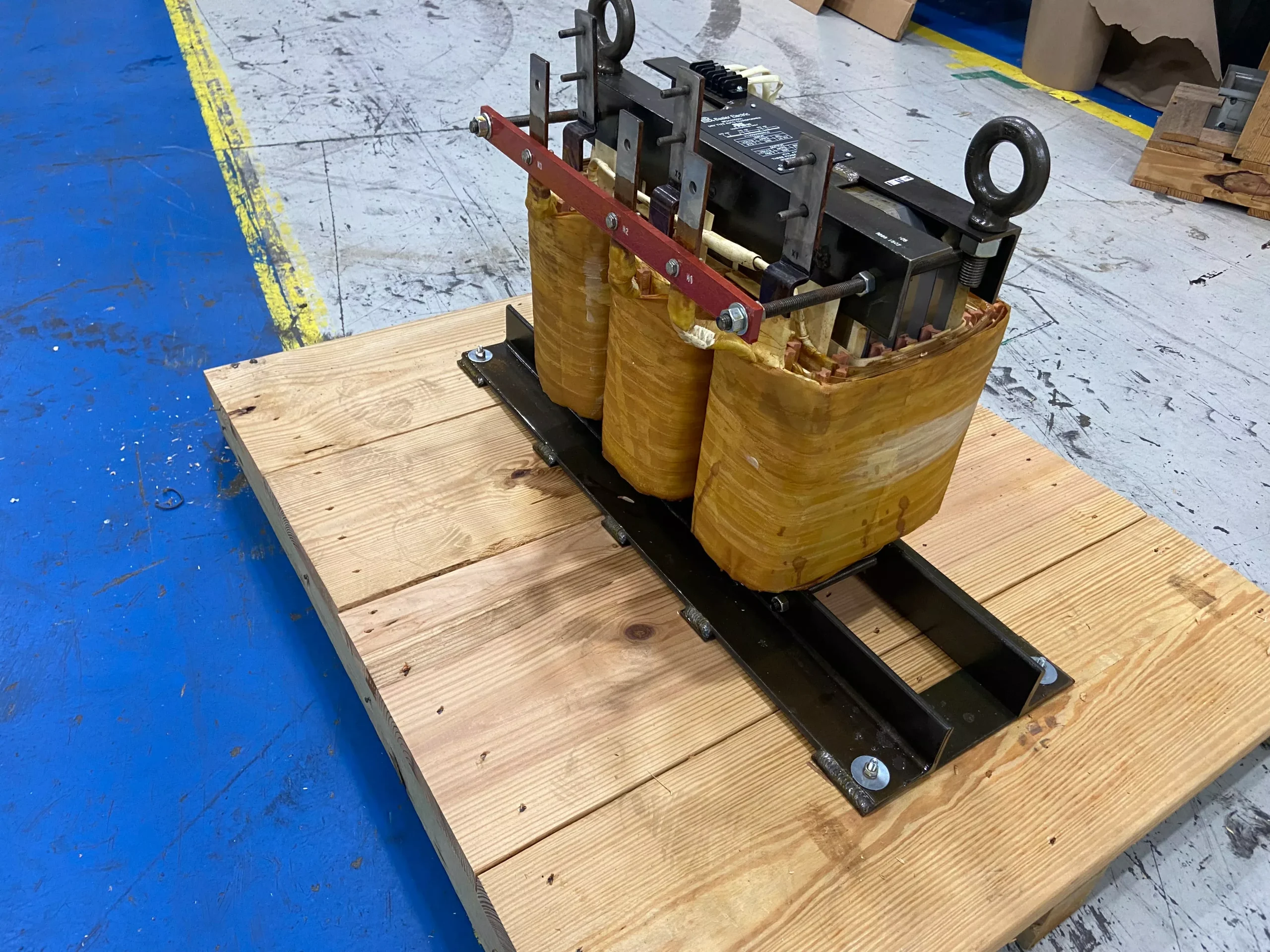 470 KVA Auto Tranformer 575-460/60/3