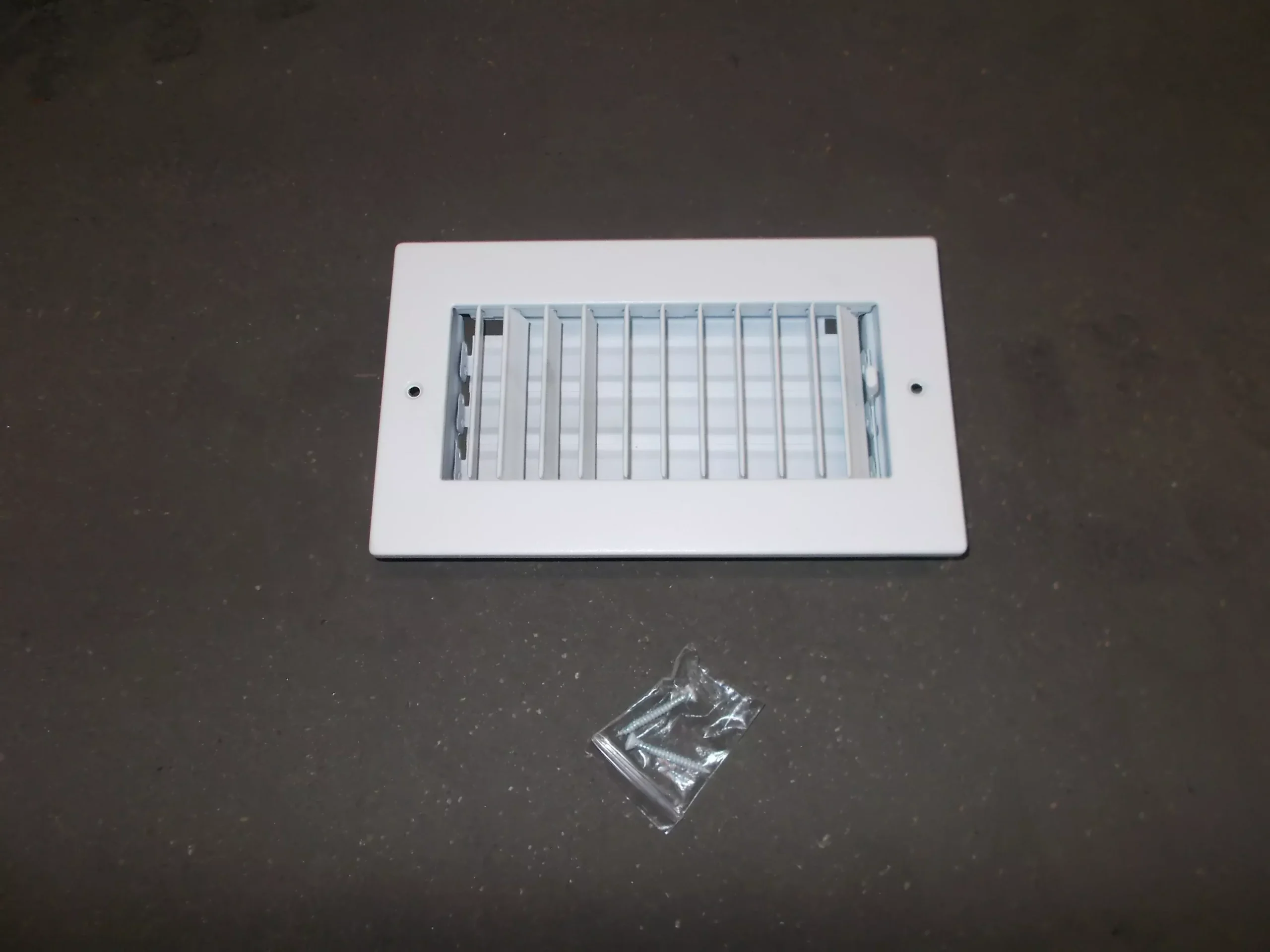 8" X 4" STEEL/WHITE STEEL BLADE ADJUSTABLE REGISTER