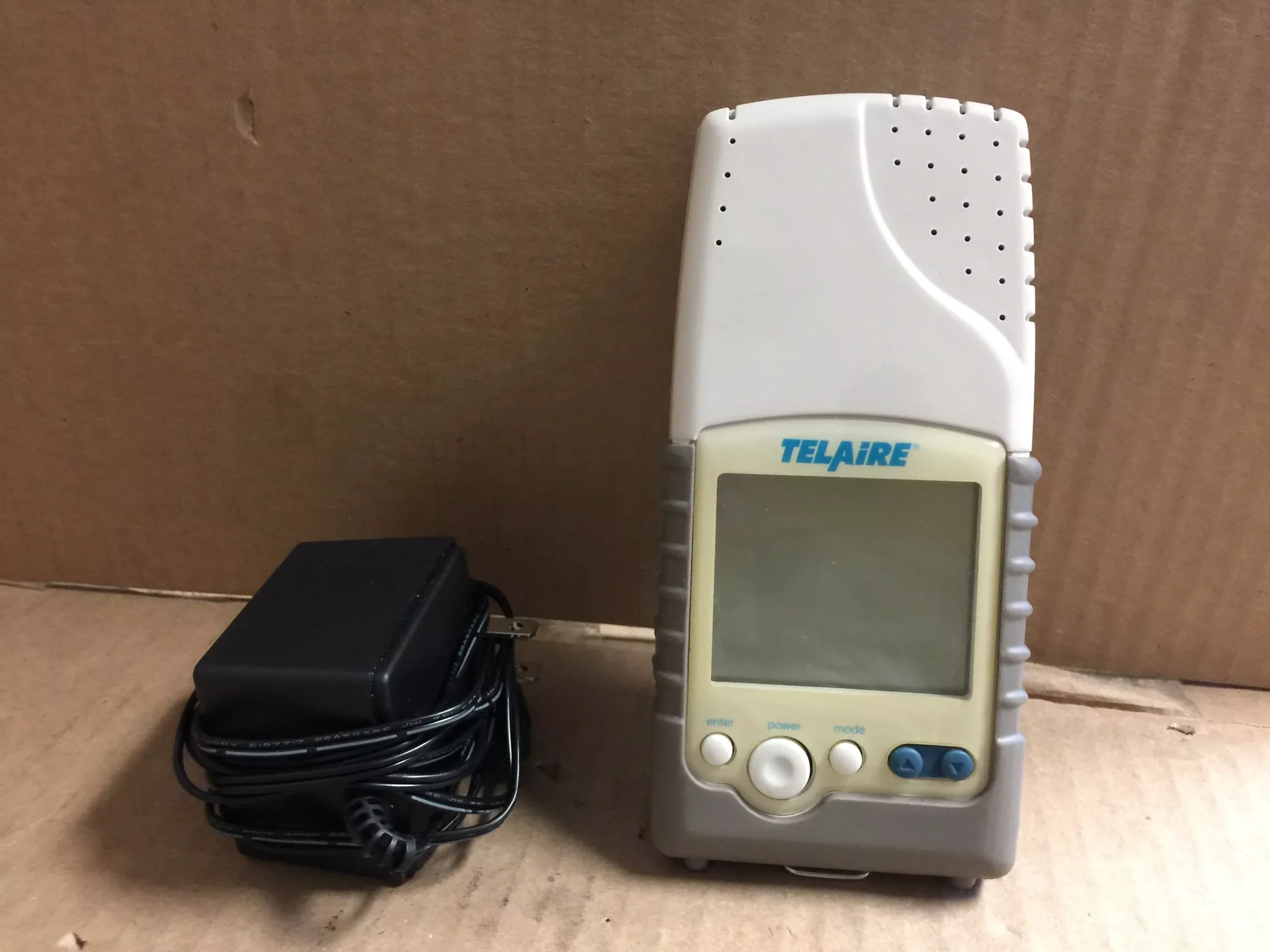 Carbon Dioxide & Temperature Monitor