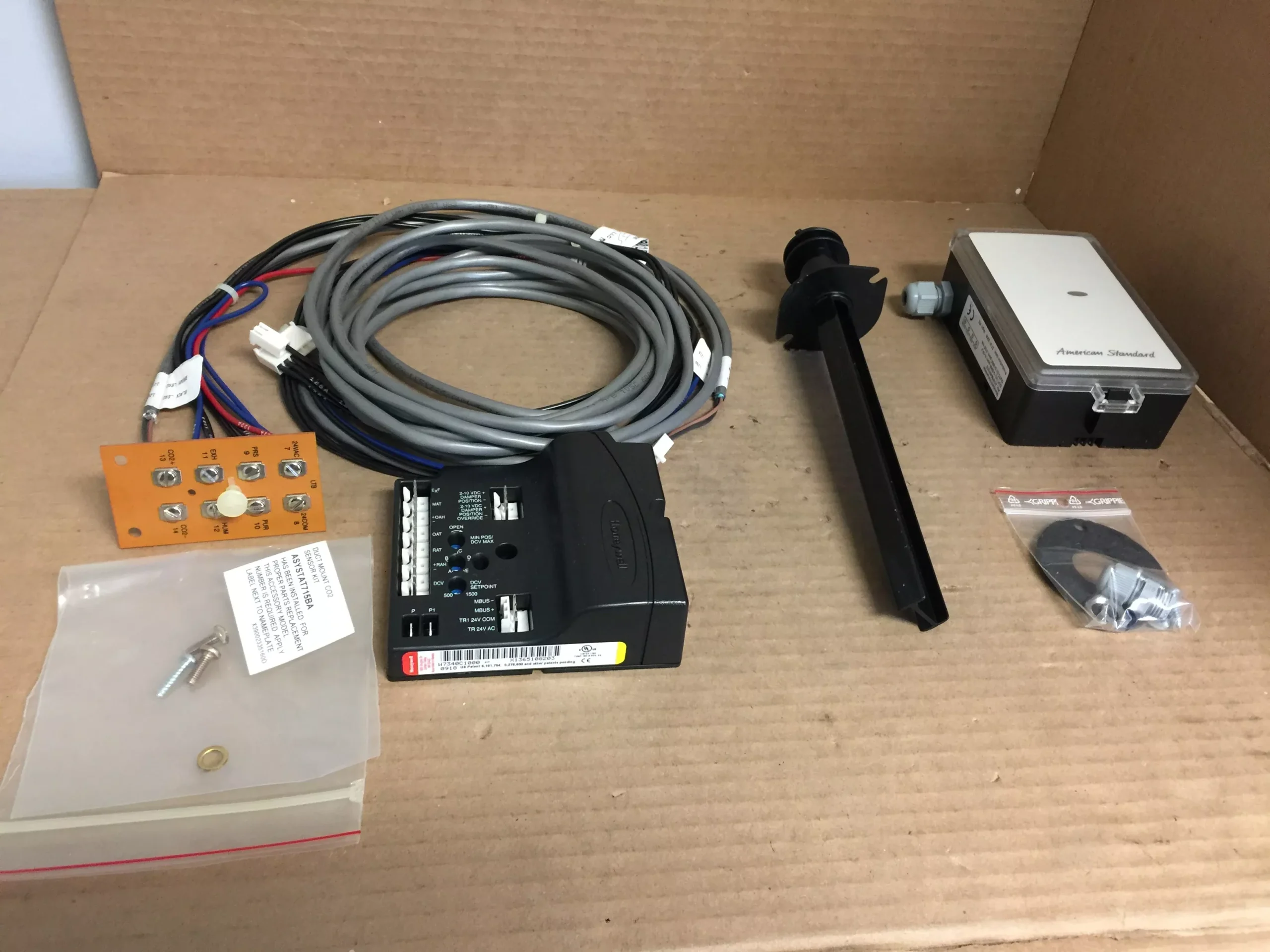 DUCT MOUNTED CO2 SENSOR KIT
