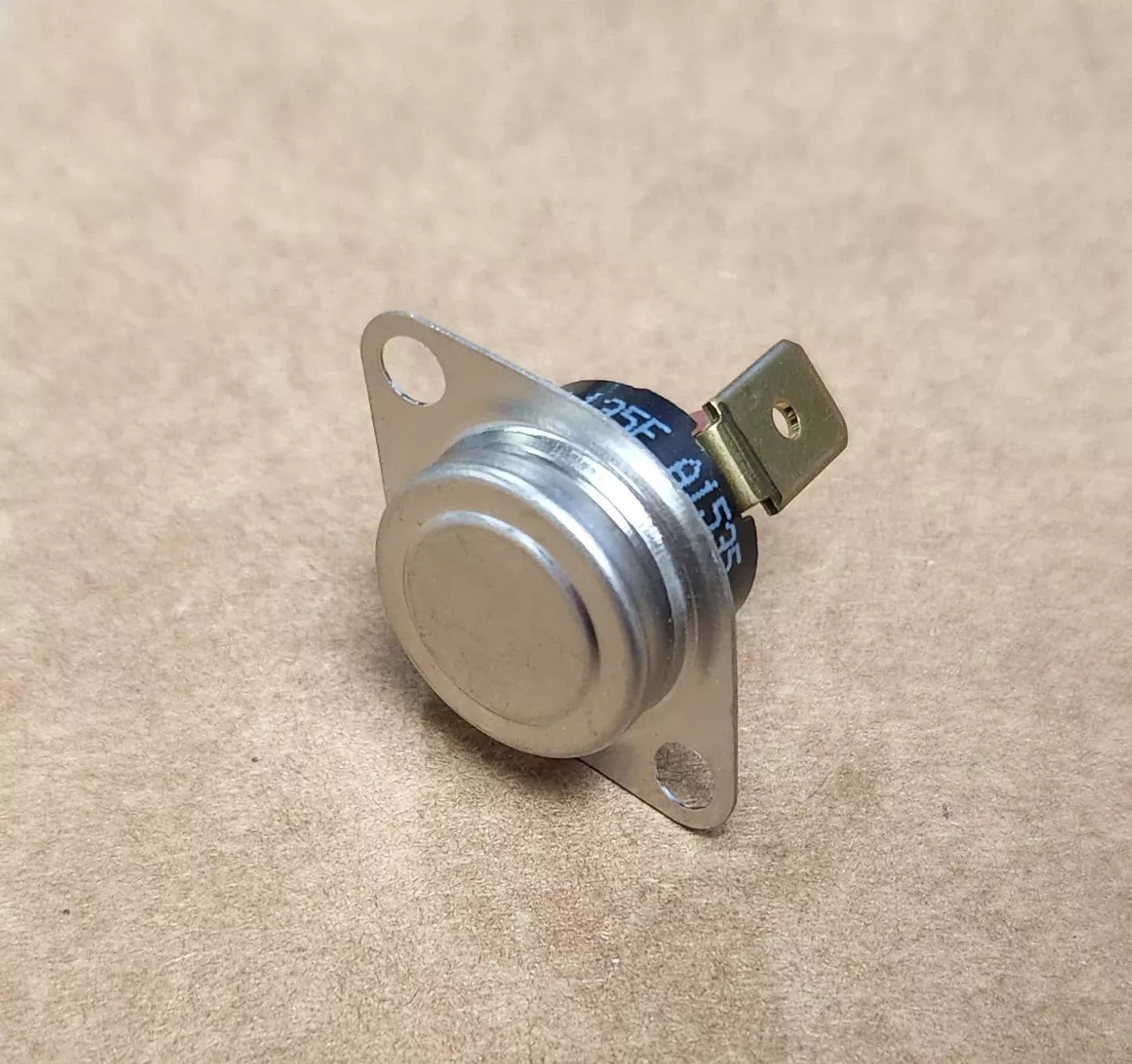 Limit Thermostat Open 135