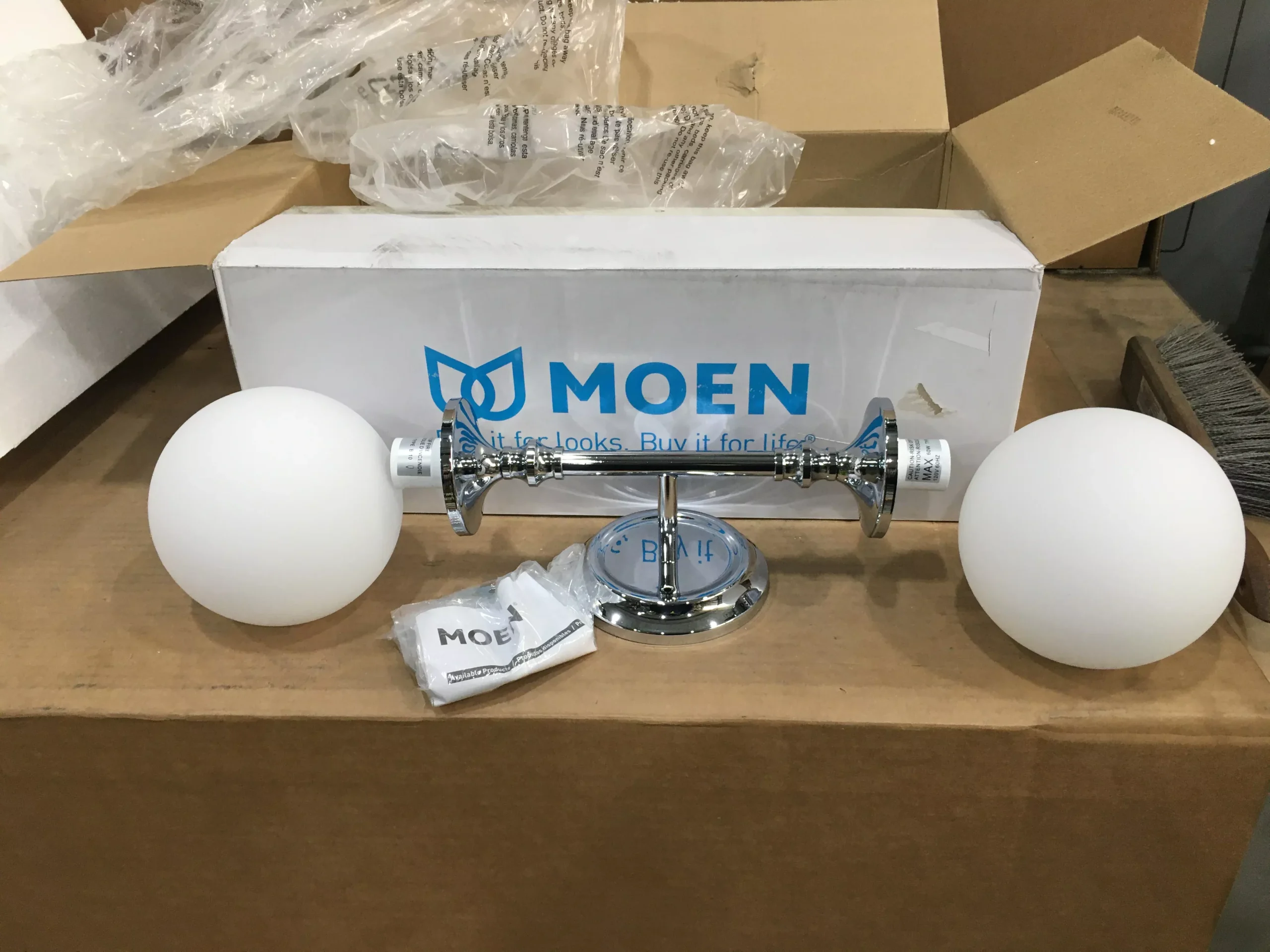 MOENCOLINET 2 LIGHT 21" WIDE BATHROOM VANITY LIGHT, VOLTS: 120